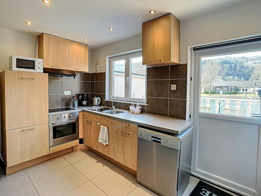 Vue Sur Meuse Avec Jacuzzi Et Sauna Exterieur. Yvoir Exterior foto